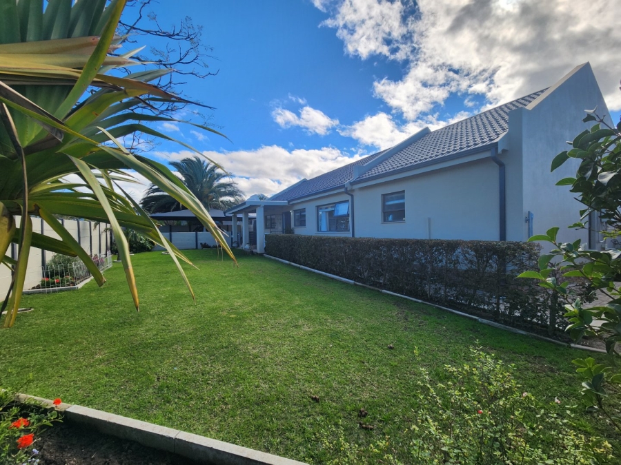 4 Bedroom Property for Sale in Blanco Western Cape